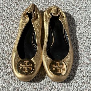 Tory Burch flats 100% leather gold ballerina shoes elastic back sz 7